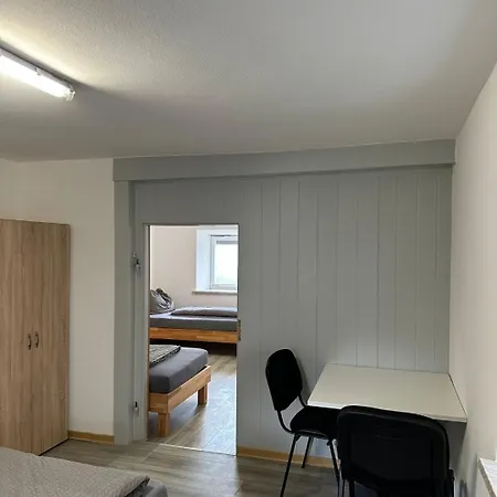 Monteurzimmer Dachgeschoss Apartamento